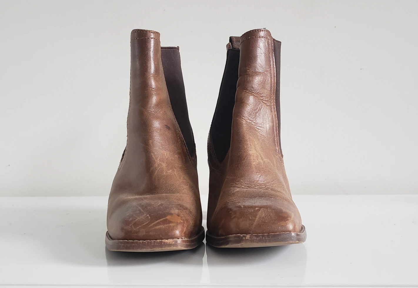 ALDO Brown Leather Chelsea Heel Boots - Size 7 image indicator(2)