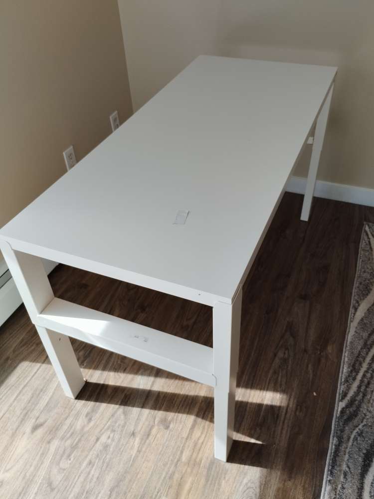 Ikea Pahl desk/table
