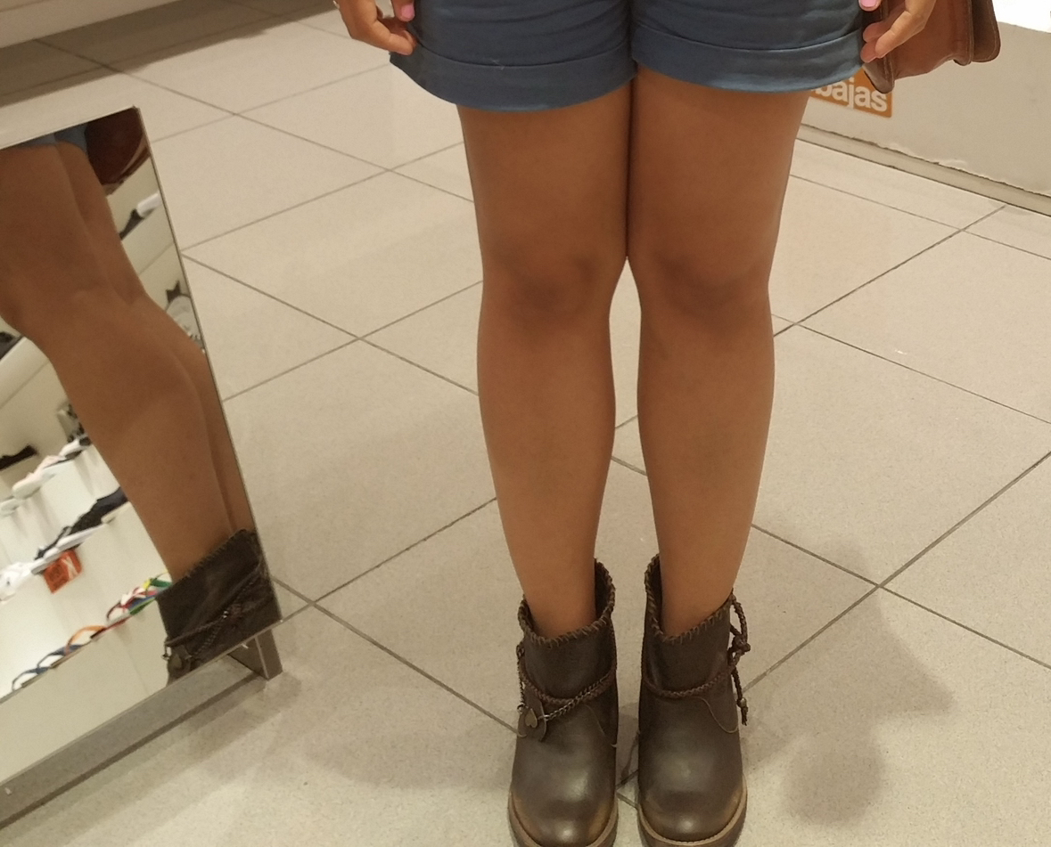 Leather boots with heart chain • made in Spain • size 36 EU image indicator(5)