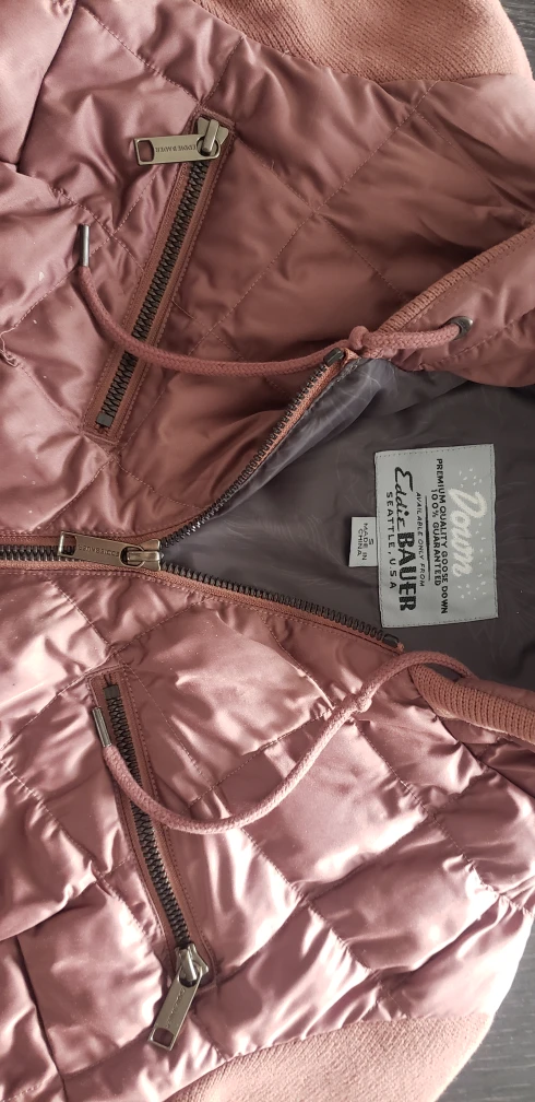 EDDIE BAUER Vintage Down-filled Hoodie - Gorpcore x Coquette! image indicator(3)