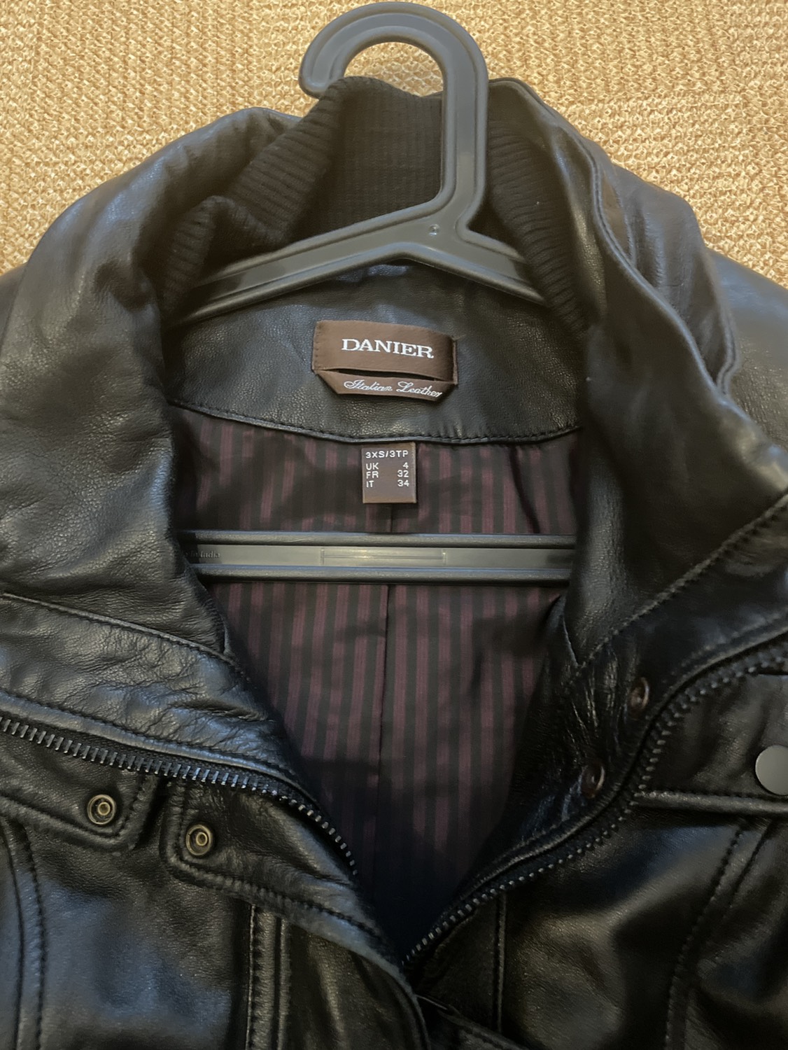 Italian Lamb leather bomber jacket image indicator(3)