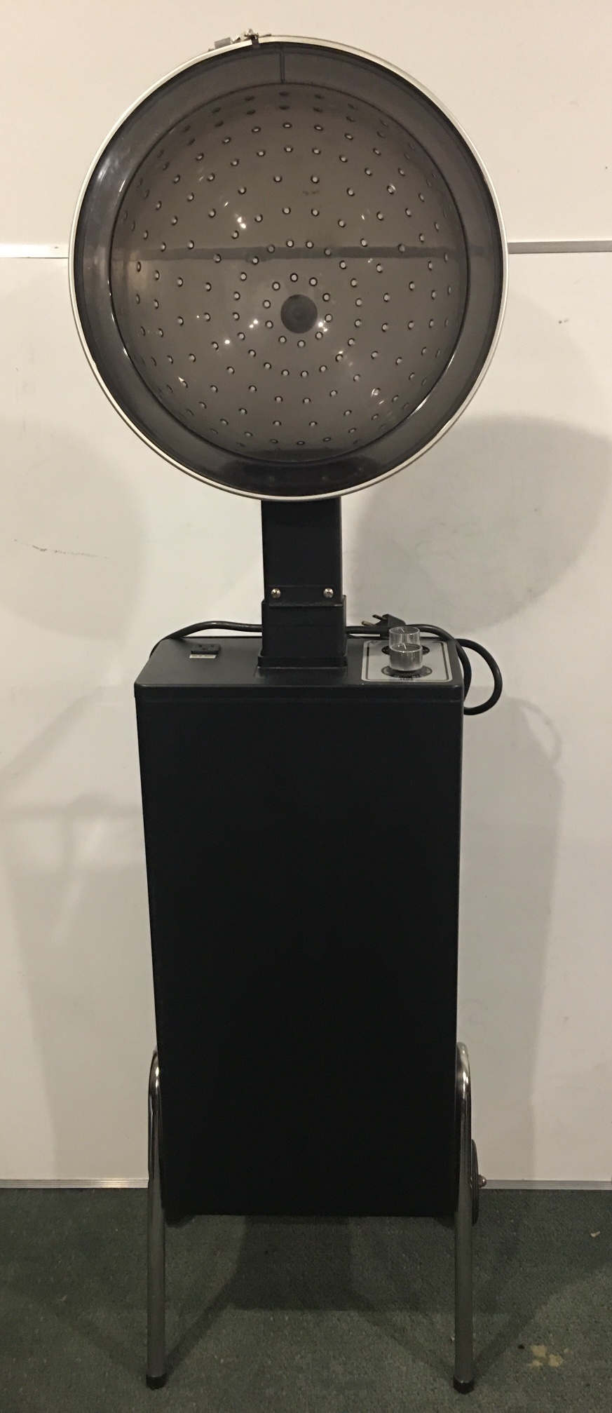 Portable hair salon dryer thumbnail