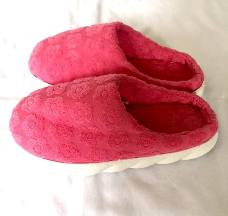 New  Pink Sleepers For Women Size 6.5-7.5 image indicator(2)