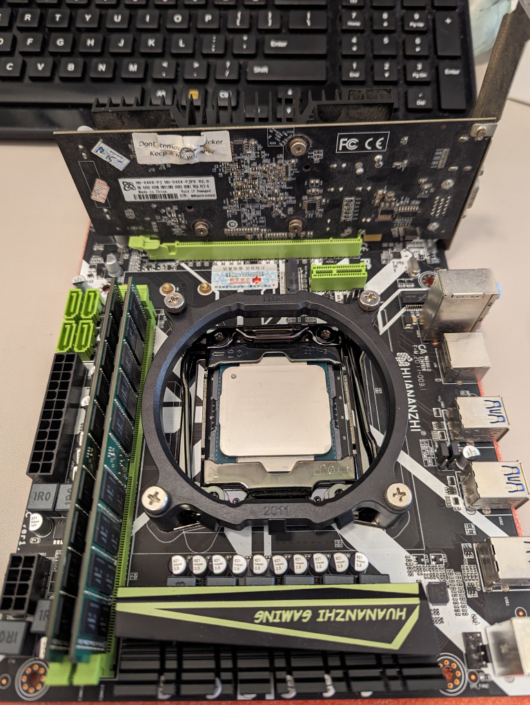 Xeon E5-2658 V3 CPU + board - photo 3