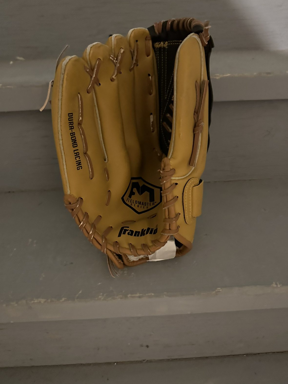 Baseball glove for sale or change - photo 2