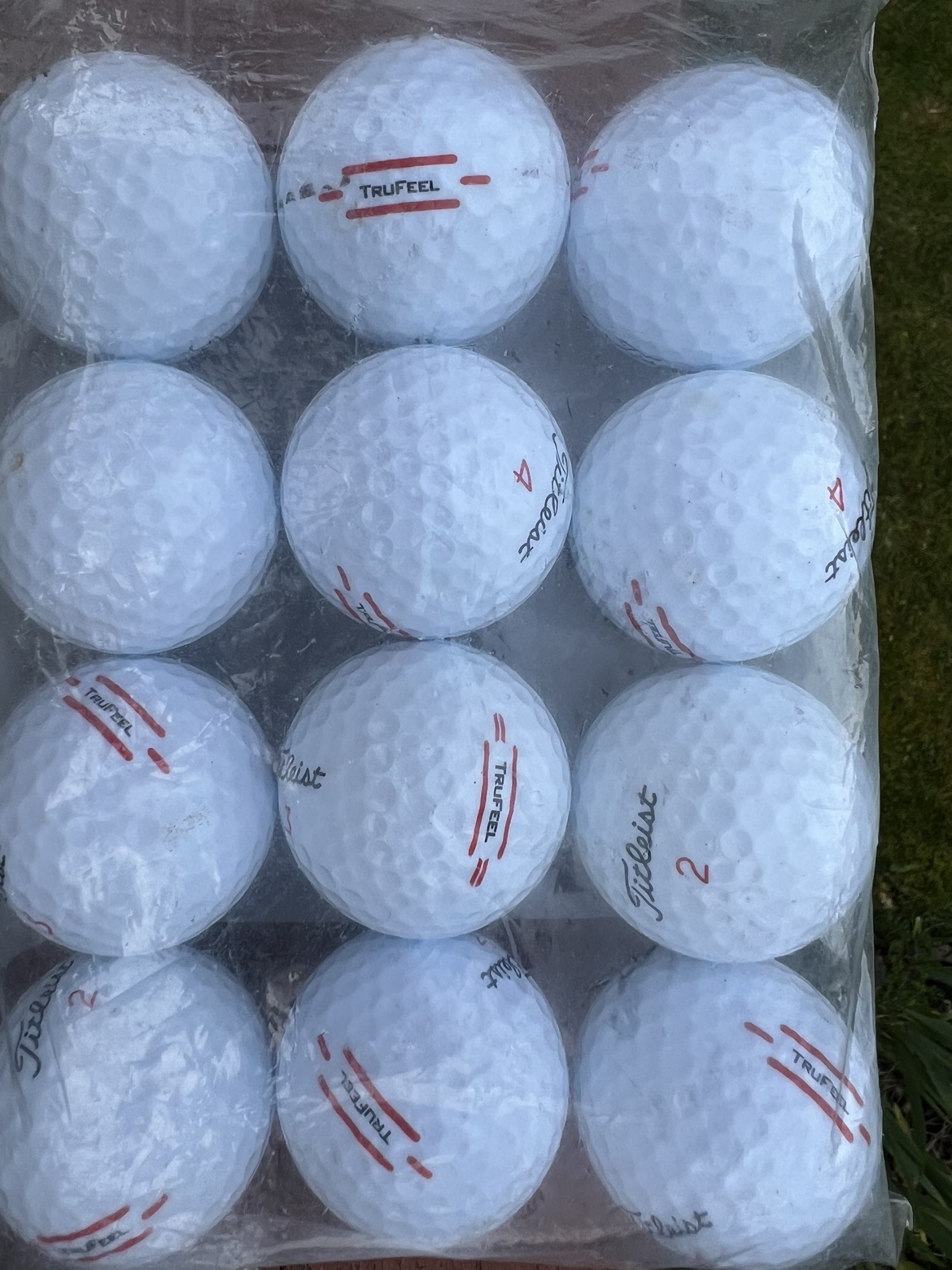 Titleist TruFeel golf balls (1 dozen)