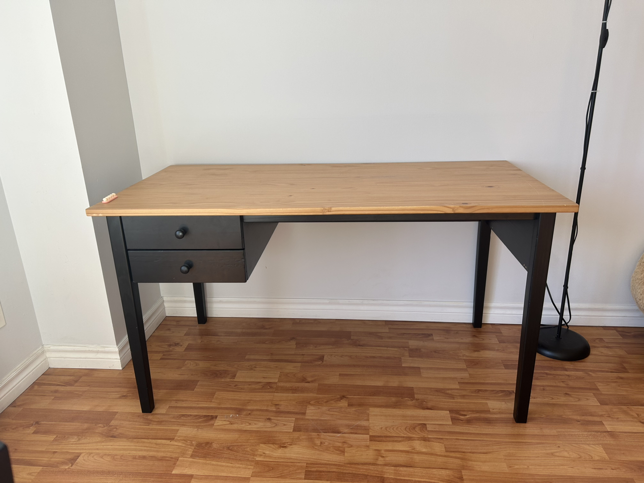 Very Strong IKEA Desk