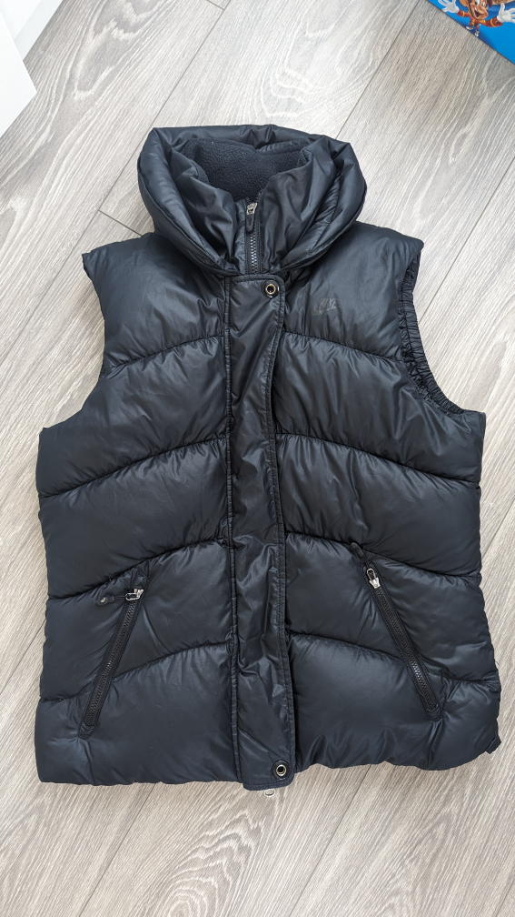 Nike vest - Medium size thumbnail