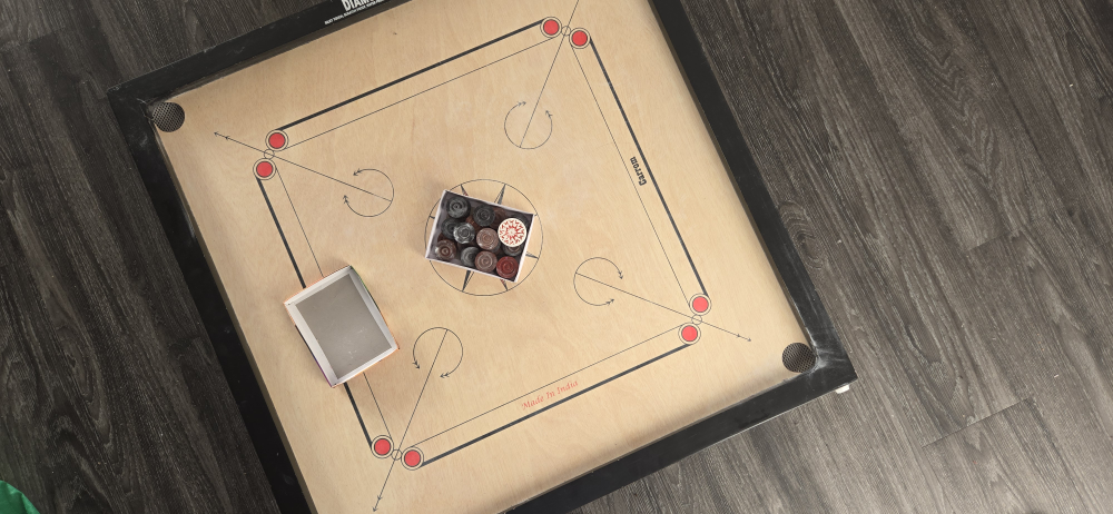 CARROM BOARD