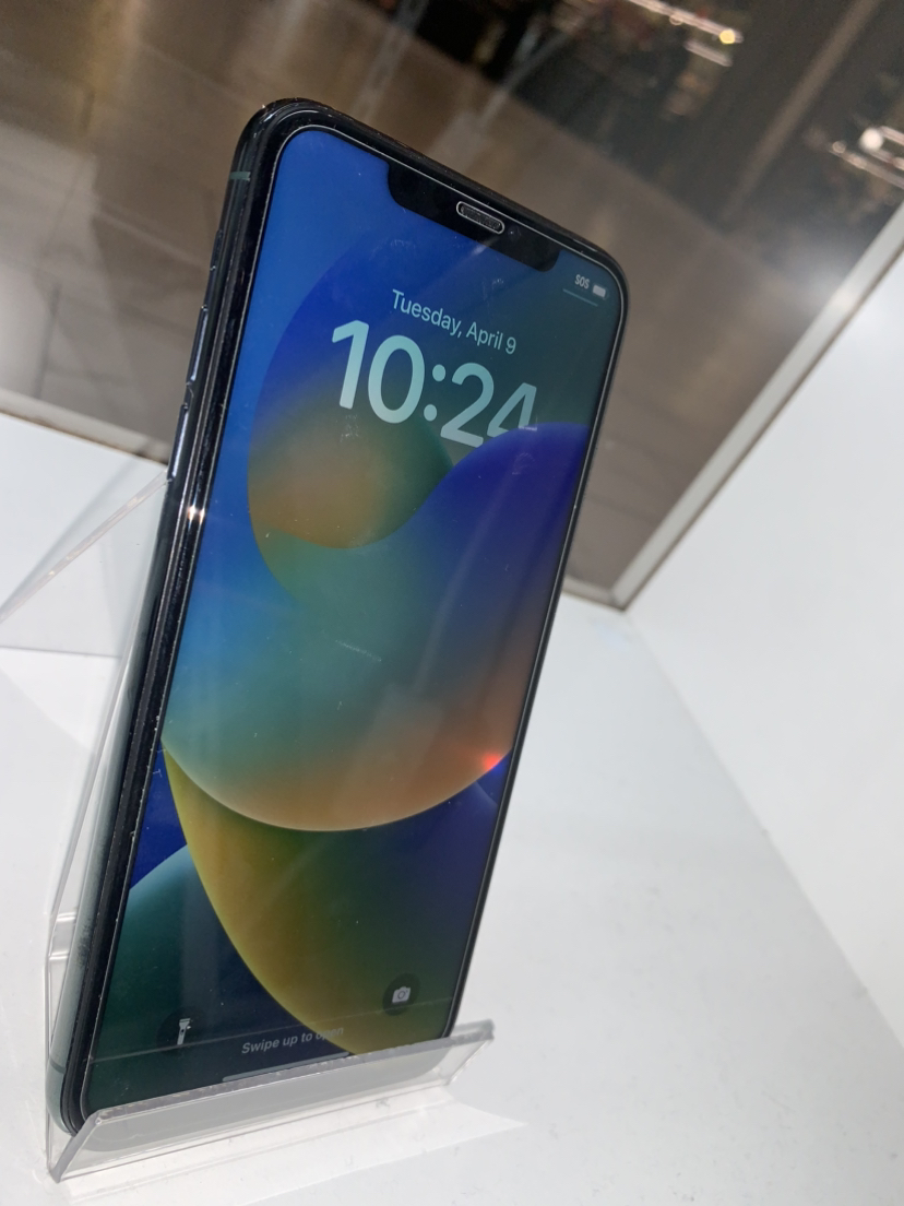 iPhone 11 Pro Max - photo 3