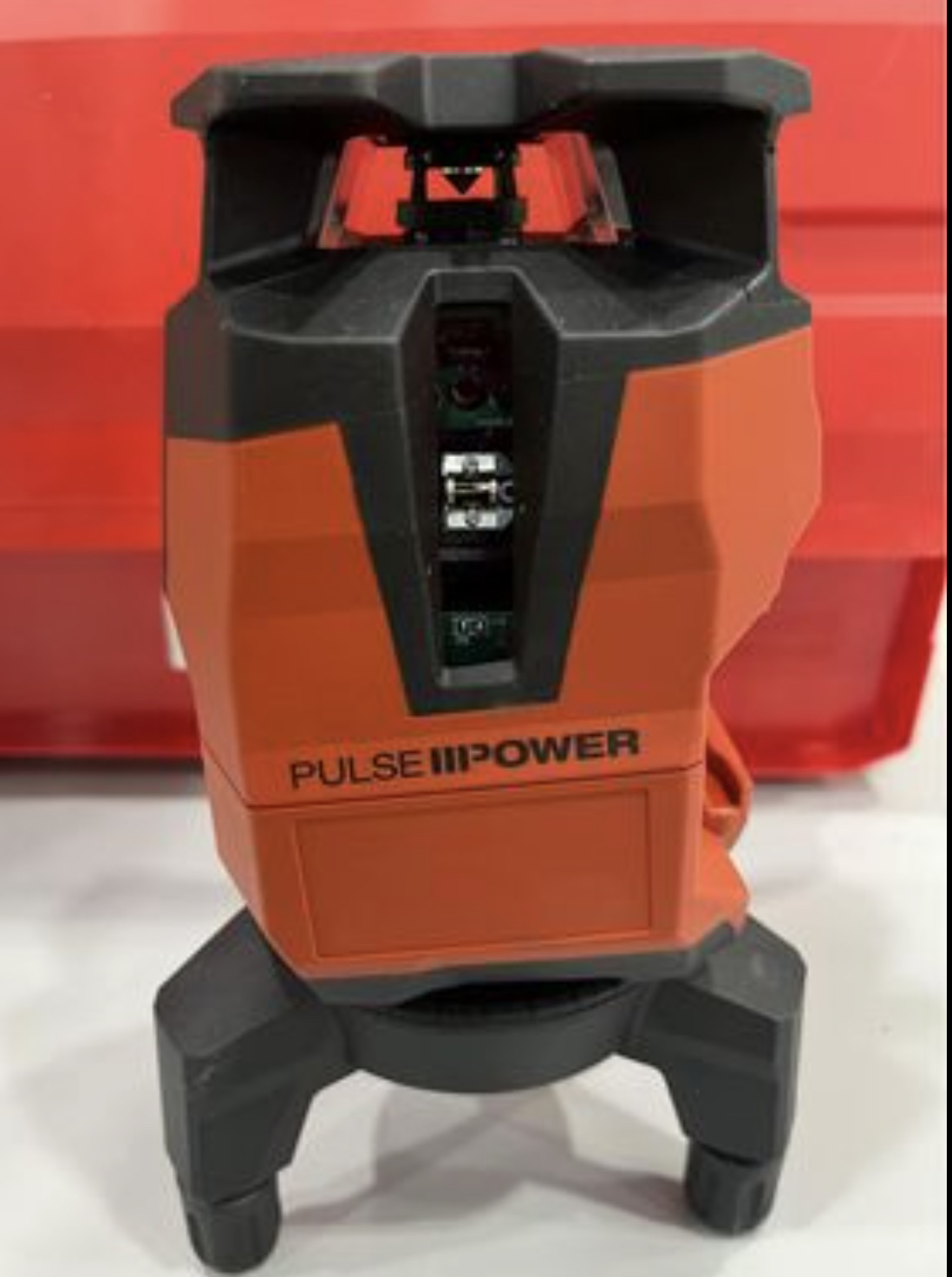PM 40-MG MULTI-LINE LASER - photo 2