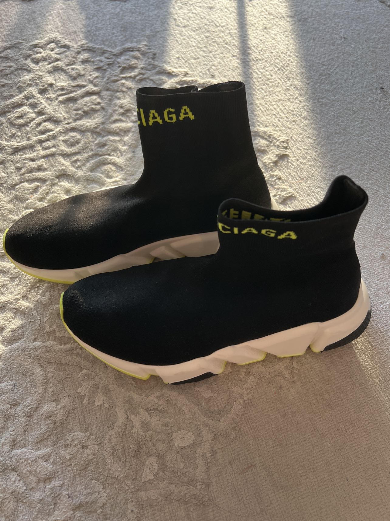Balenciaga sneakers thumbnail