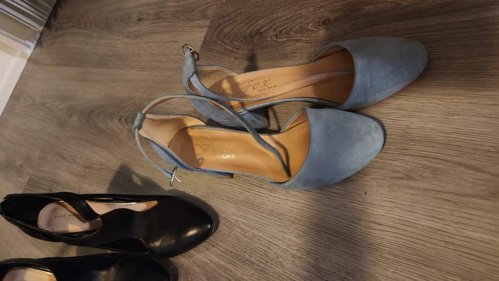 bundle for shoes and Bag all for $100 - photo 5