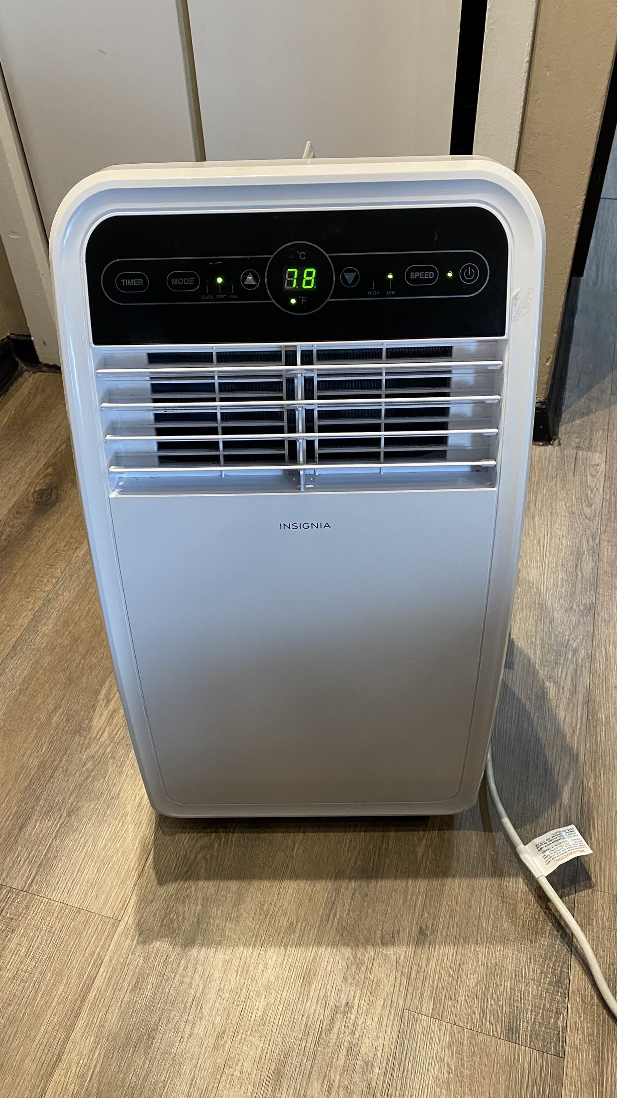 Insignia Portable Air Conditioner - 8000 BTU - photo 4