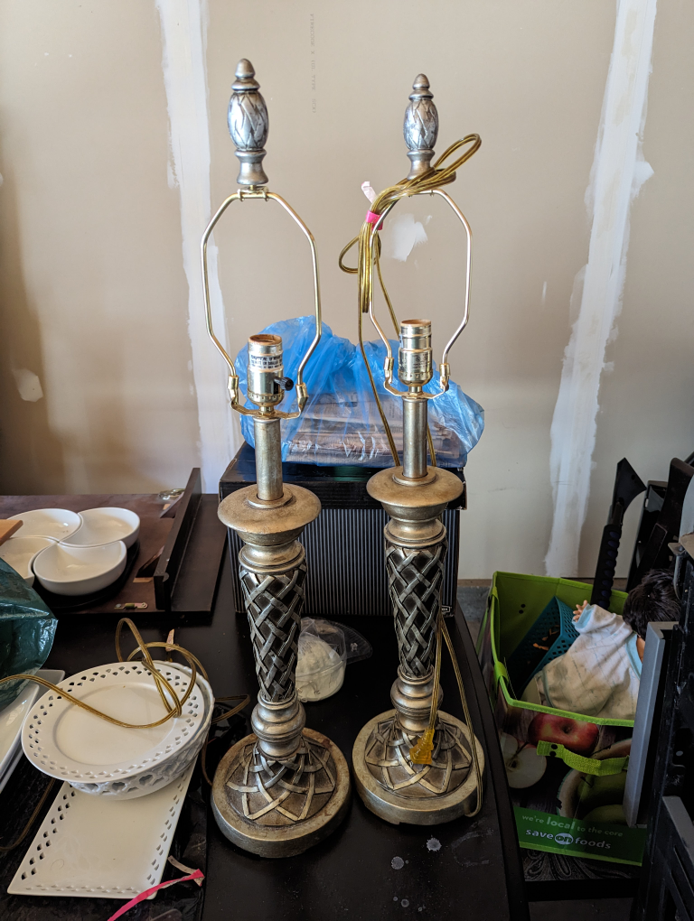 2 Matching Lamps