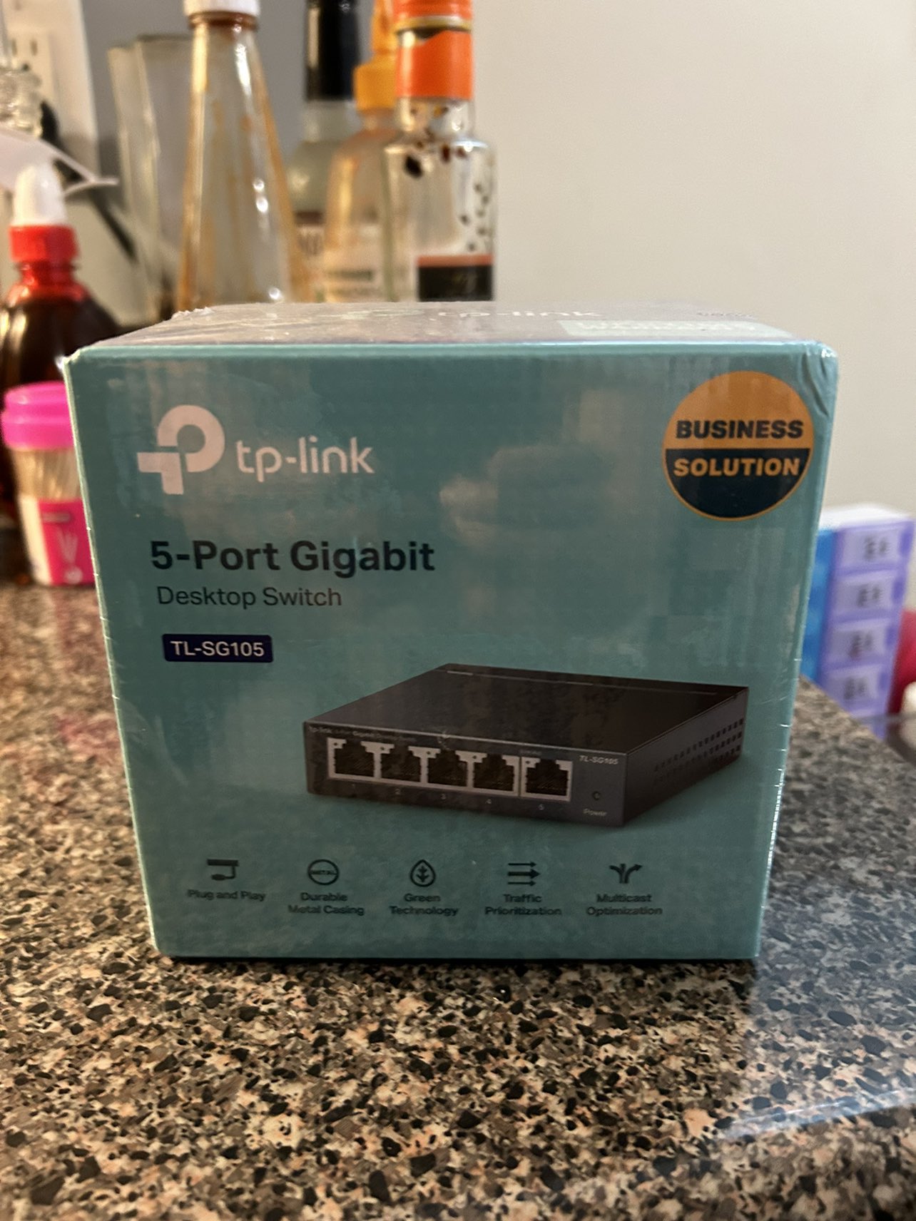 5 - Port Gigabit desktop switch - photo 4