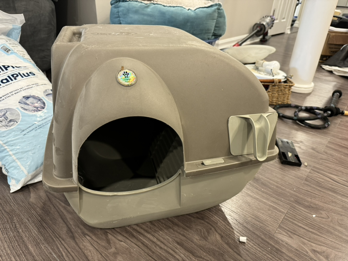 Cat litter box - photo 2