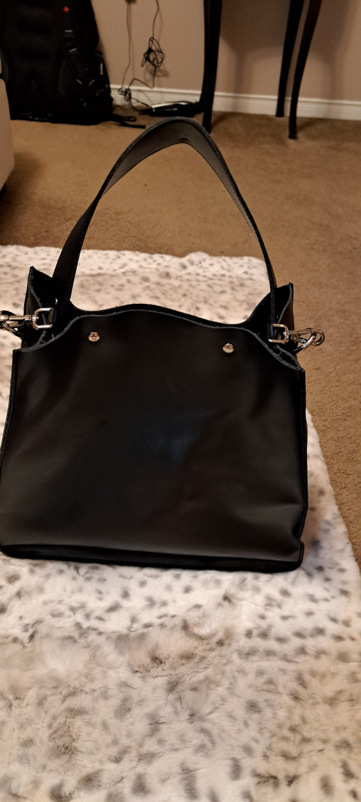 The Tiny Universe Black leather bag image indicator(2)