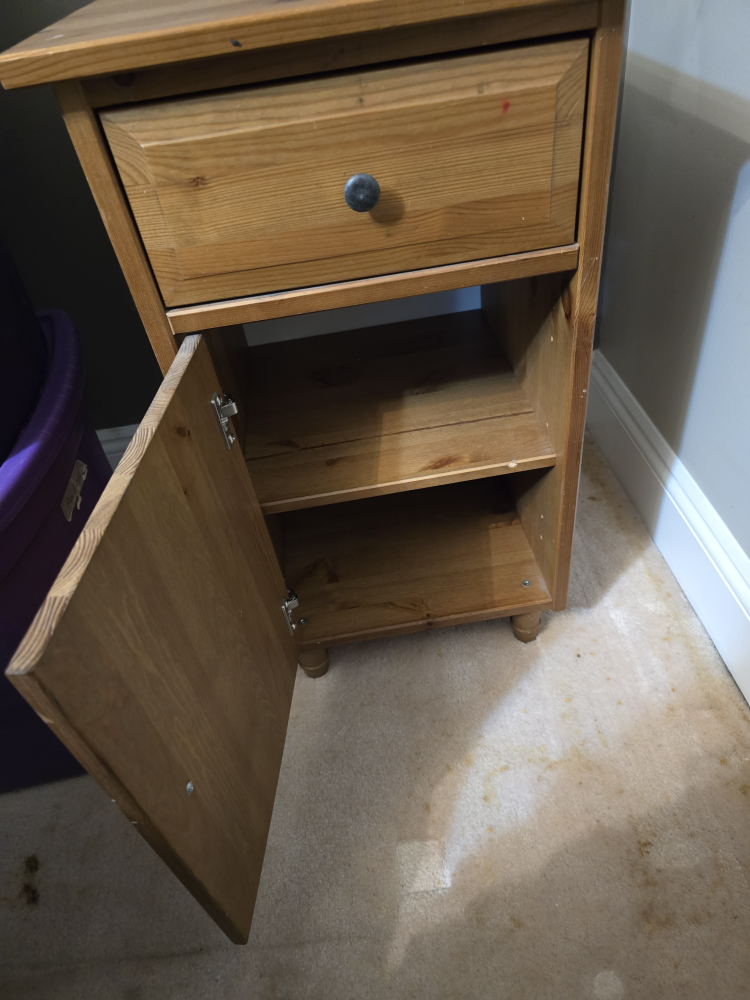 side table - photo 3
