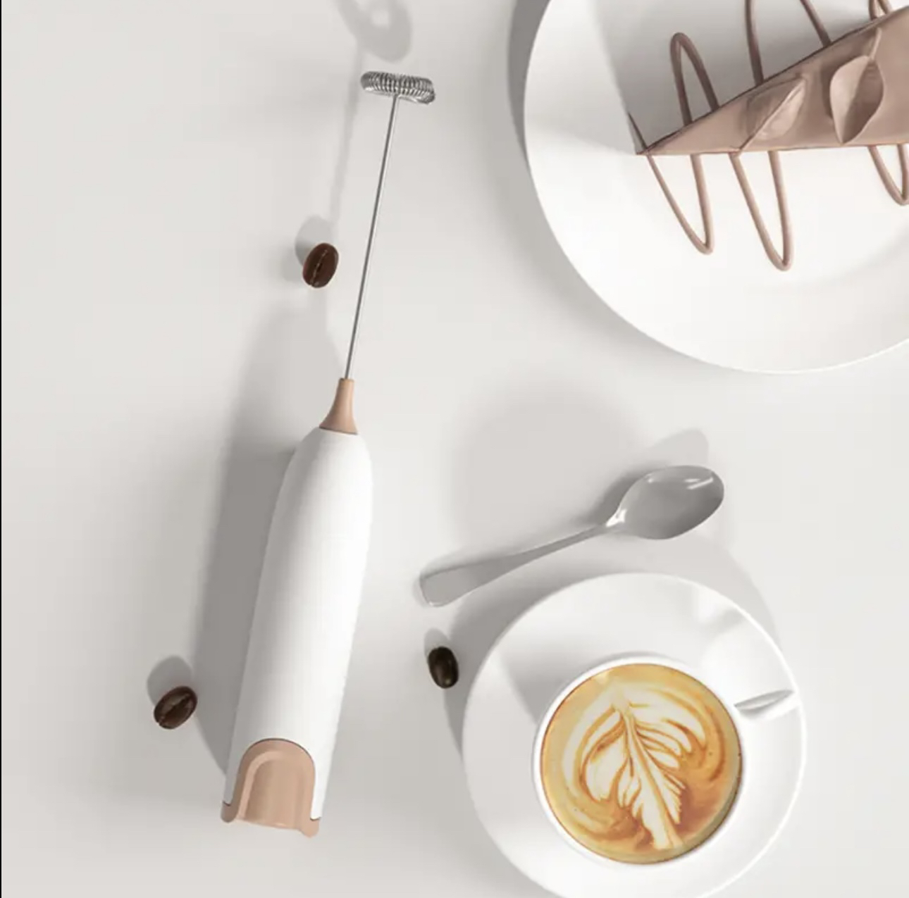 BNIB - Electric Milk Frother For Perfectly Frothed Coffee - photo 4