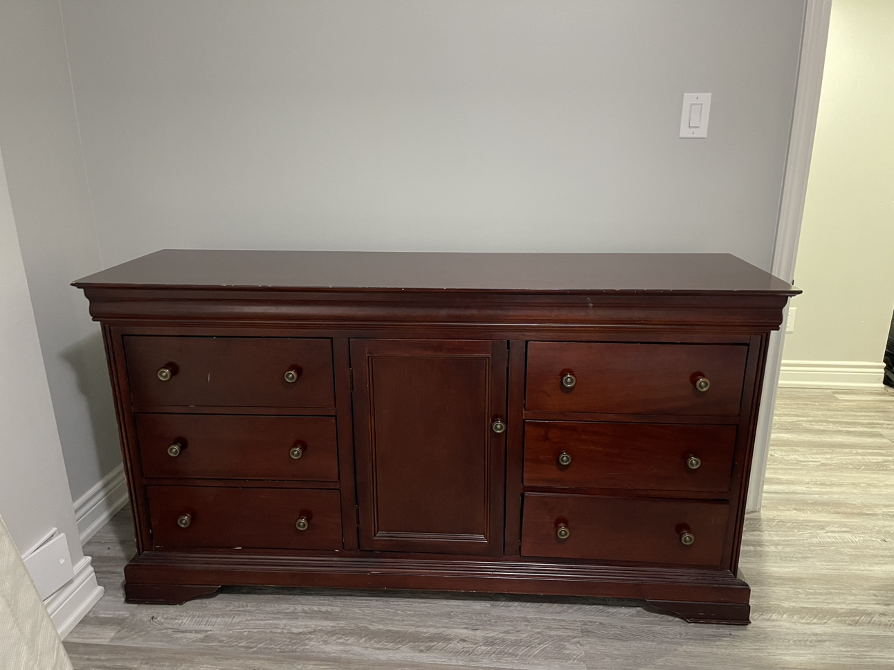 Dresser