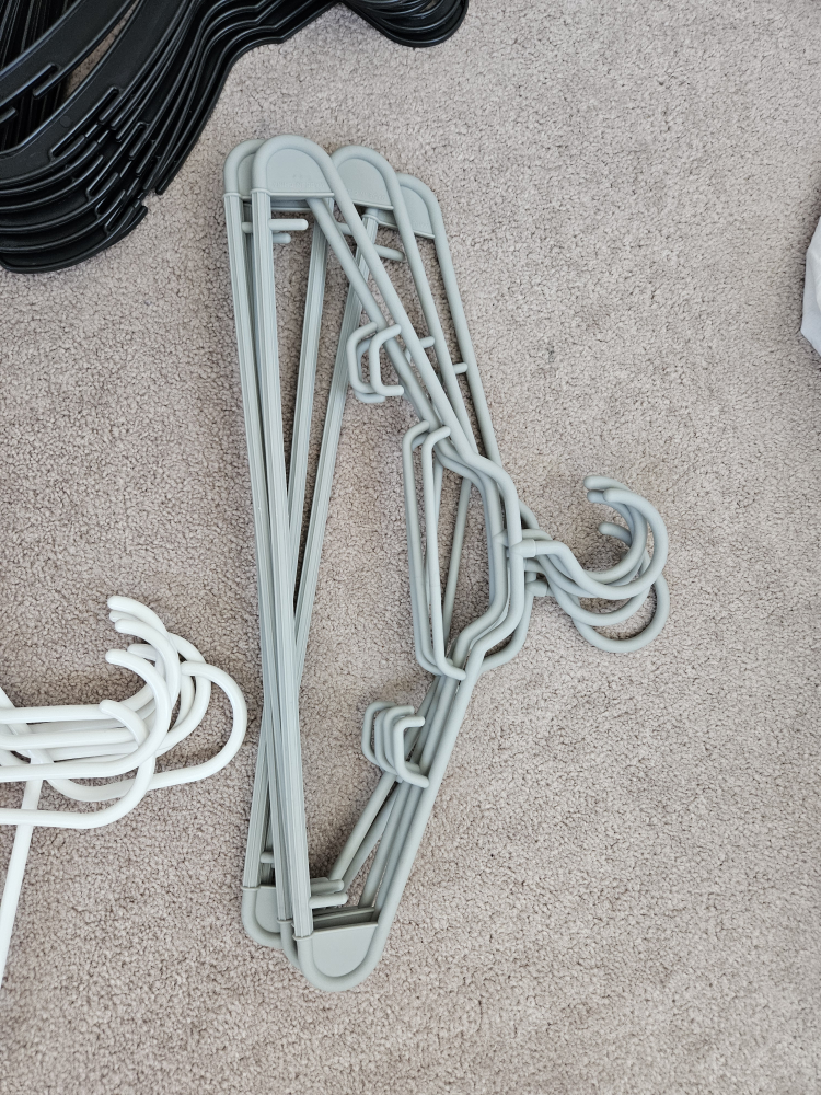 hangers - photo 3