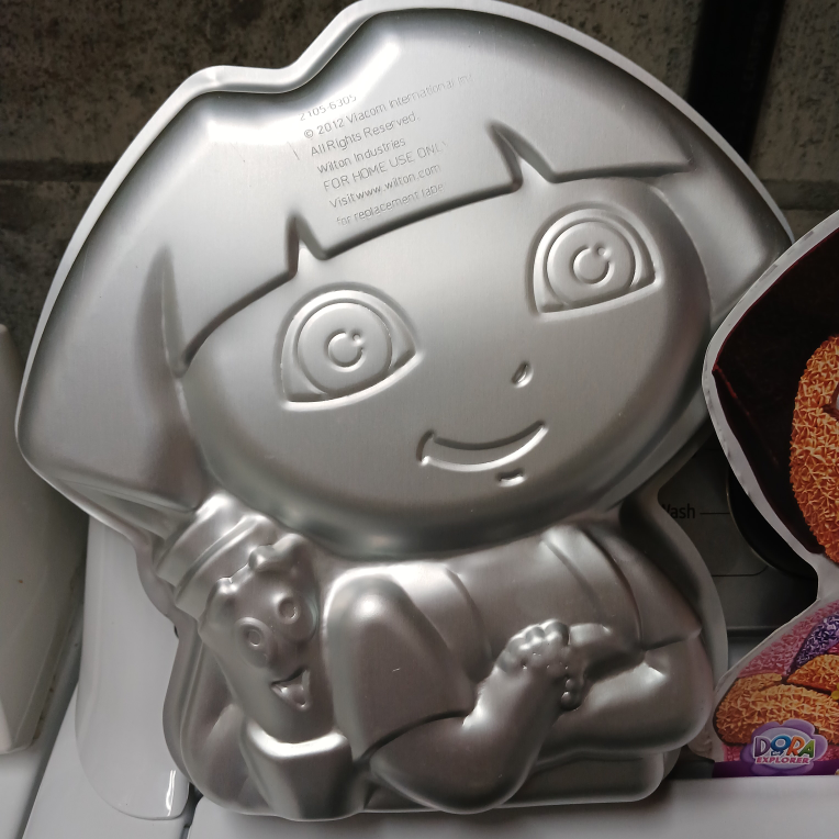 NEW Wilton Dora the Explorer Cake Pan image indicator(2)