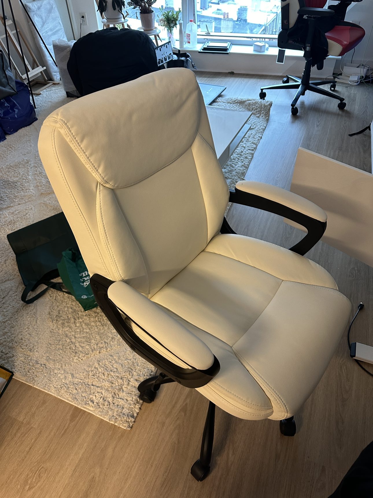 Chair - photo 2