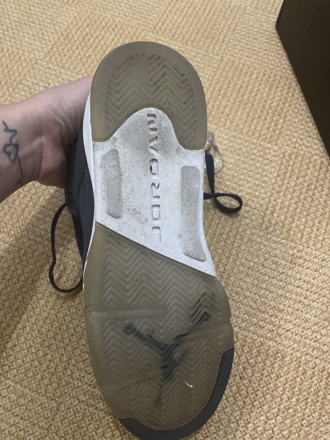 Youth/Women’s Air Jorden image indicator(3)