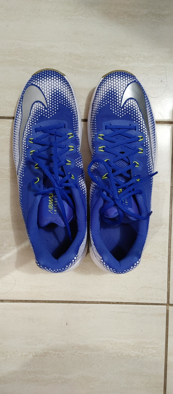 Nike AirMax Infuriate Low Mens Basketball Shoes - Size US 14 image indicator(2)