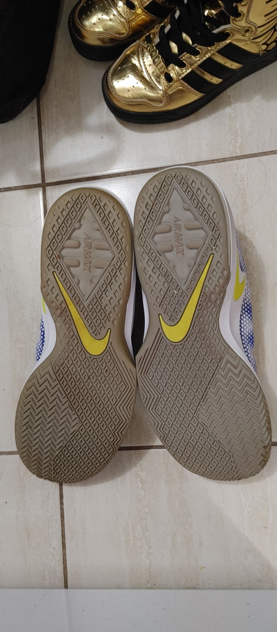 Nike AirMax Infuriate Low Mens Basketball Shoes - Size US 14 image indicator(4)