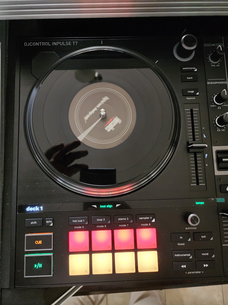 Hercules Inpulse T7 DJ Controller & Customized ProX case - photo 4
