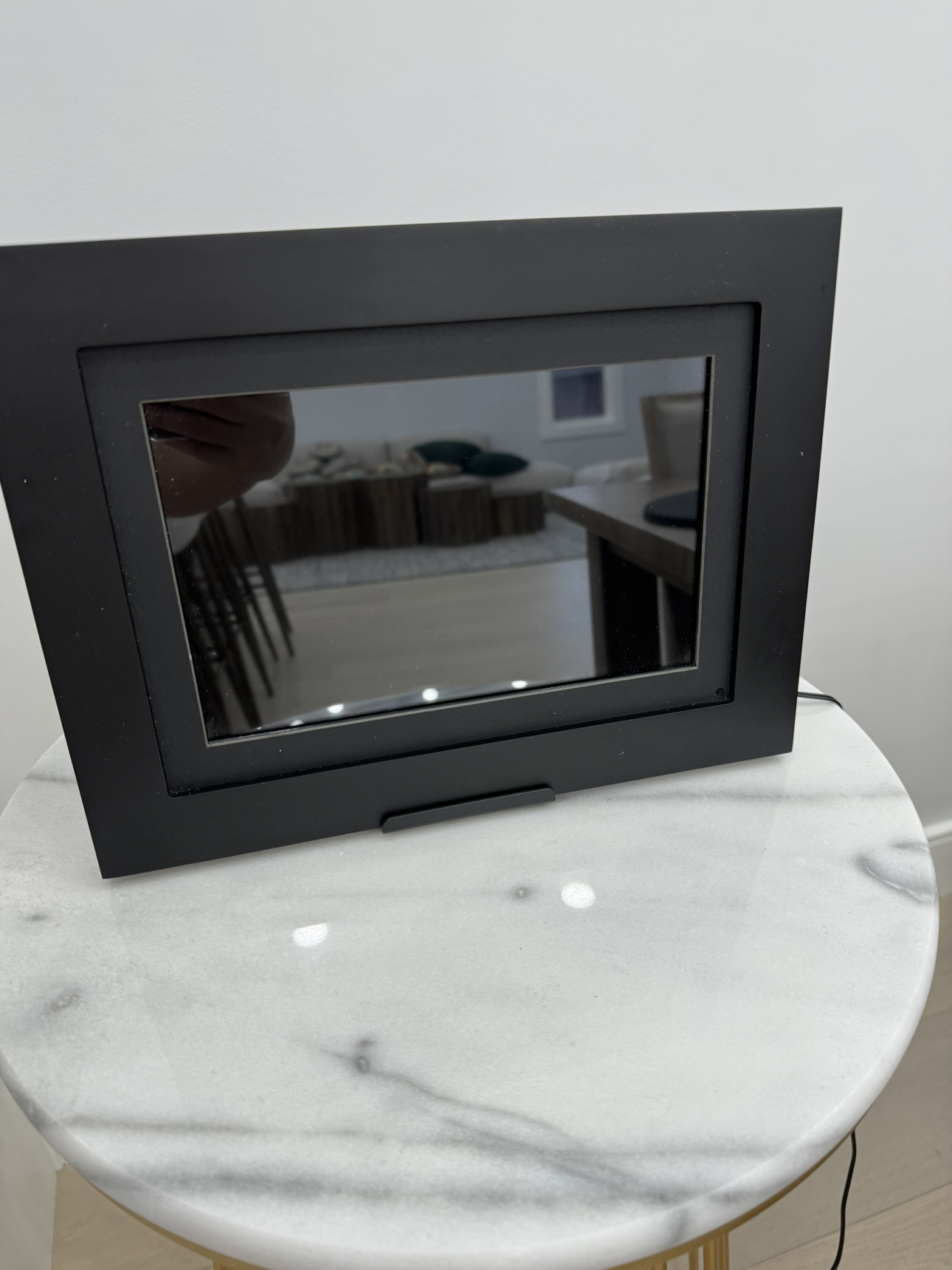 Digital picture frame thumbnail