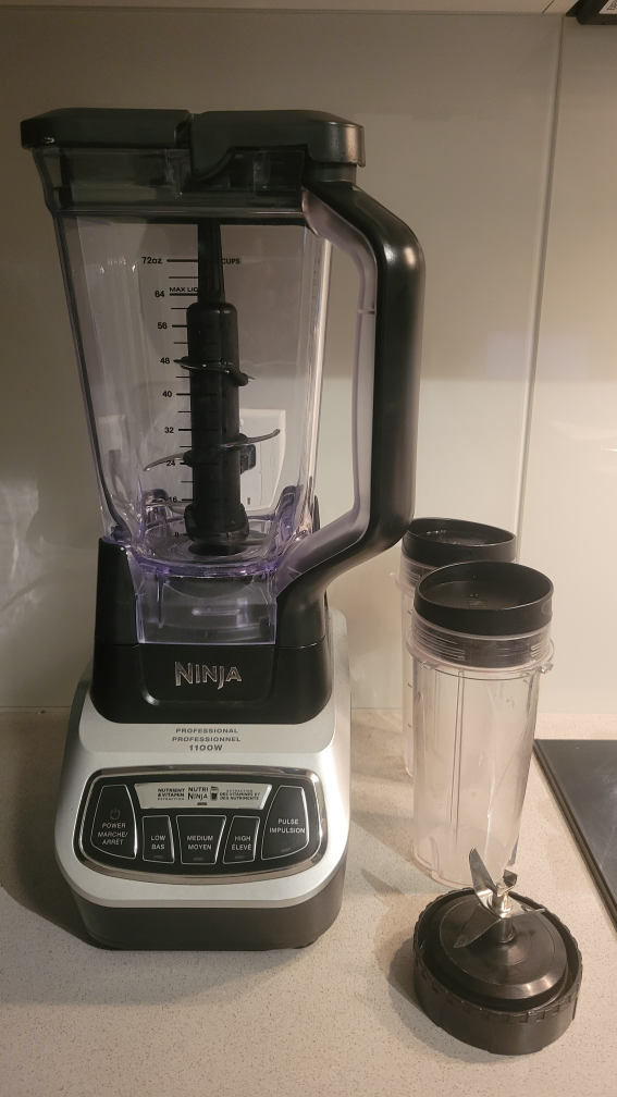 Ninja Professional Blender + Nutri Cups and Lids image indicator(4)