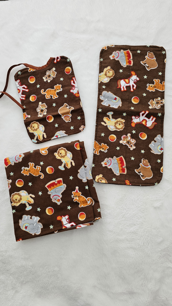 Baby bib, burp cloth and blanket NEW thumbnail
