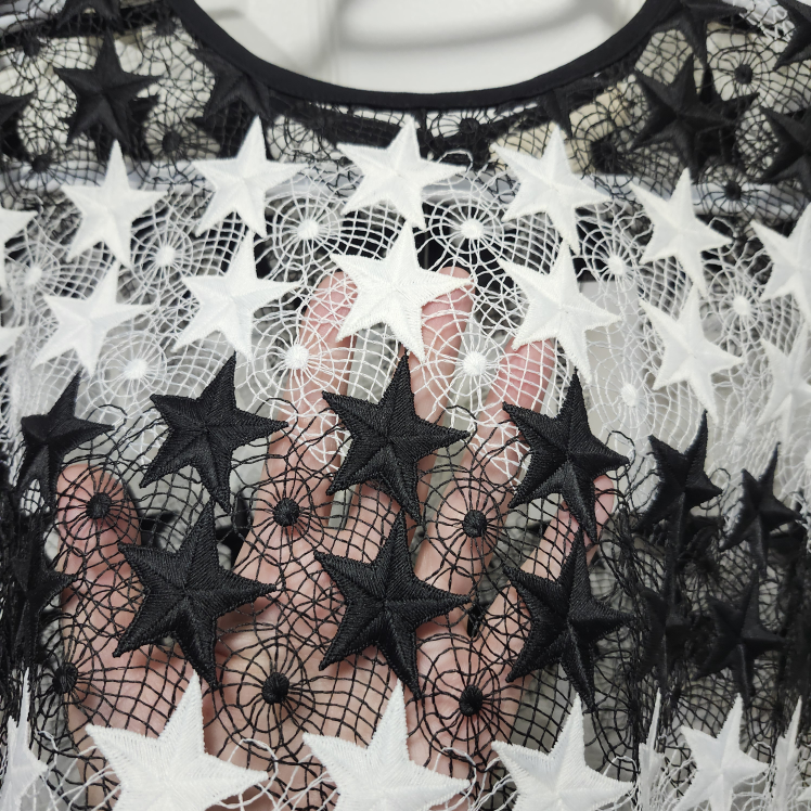NEW *Current Air* Black & White Star Patterned Lace TOP. #S image indicator(3)