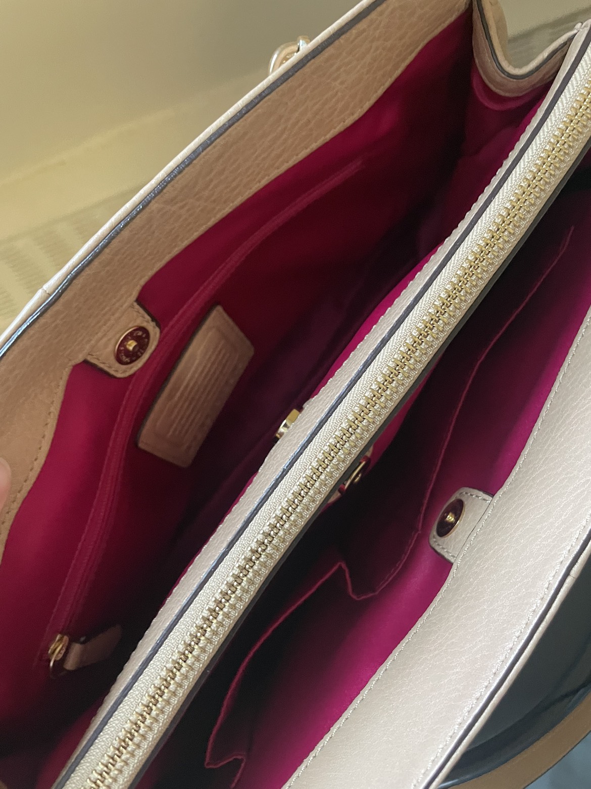 Coach Purse with Dustbag image indicator(3)