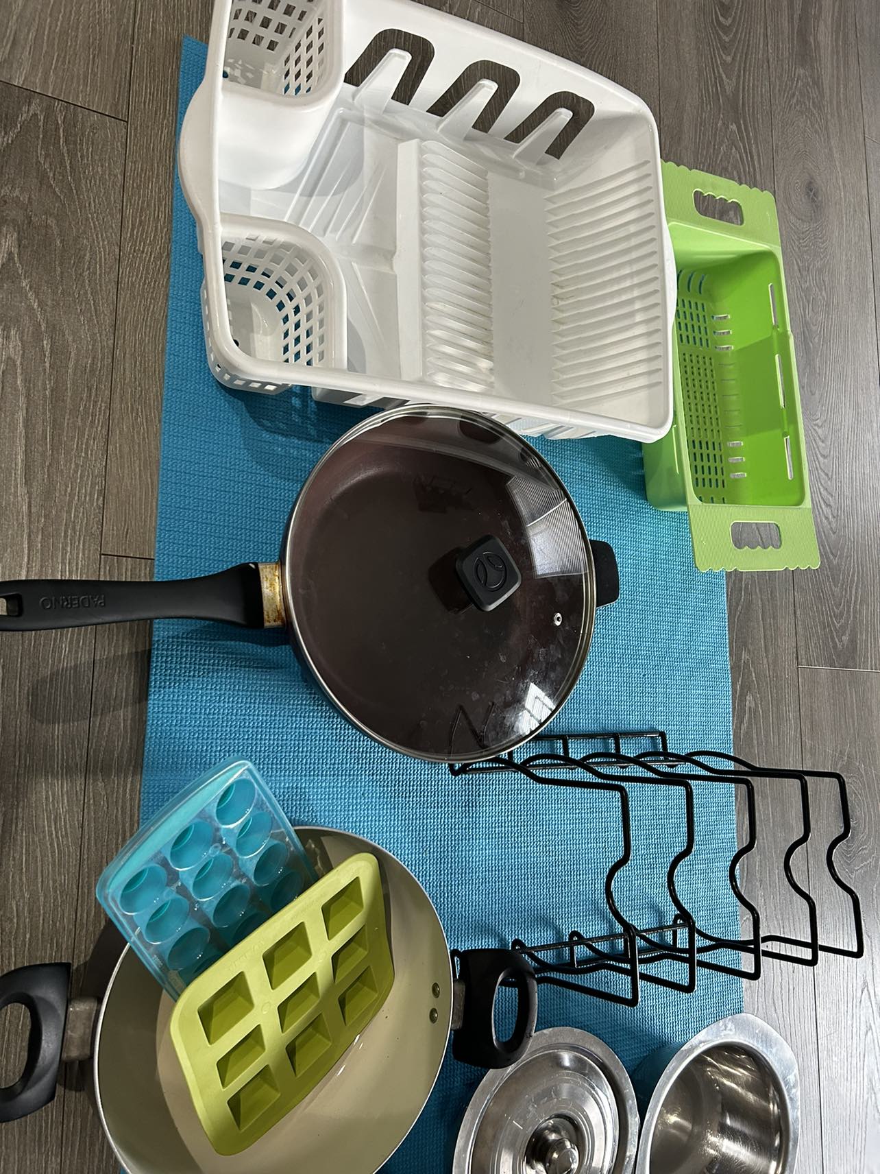 Kitchen utensils