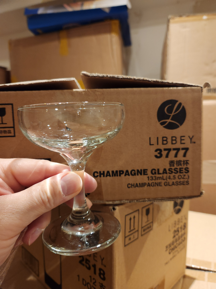 champagne glasses