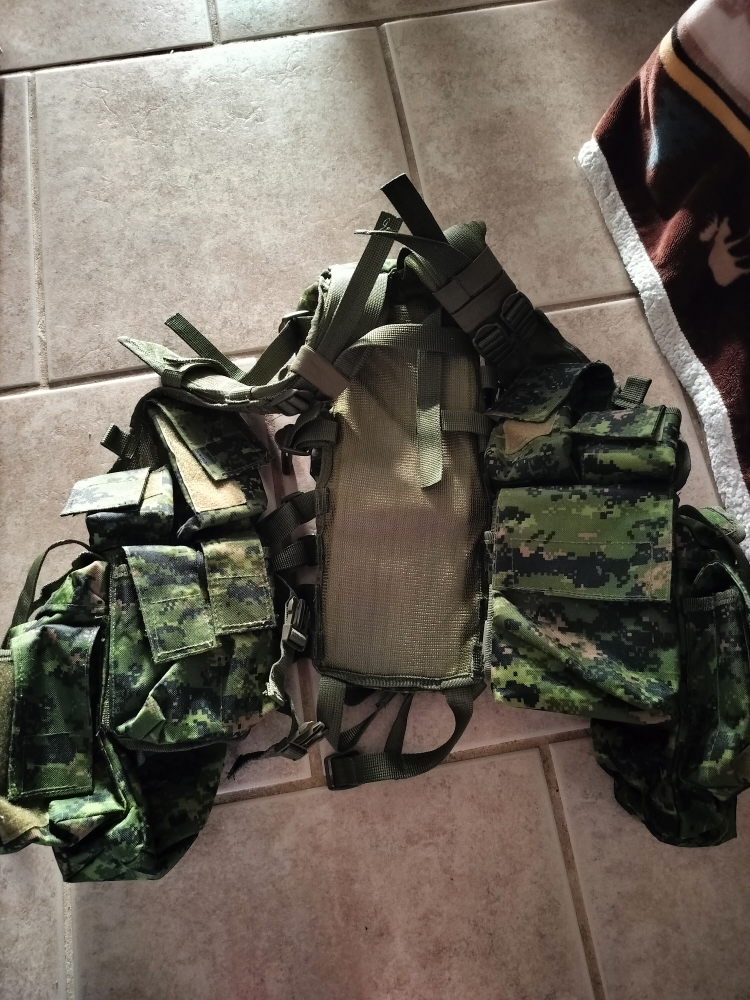 cadpat webbing - photo 2