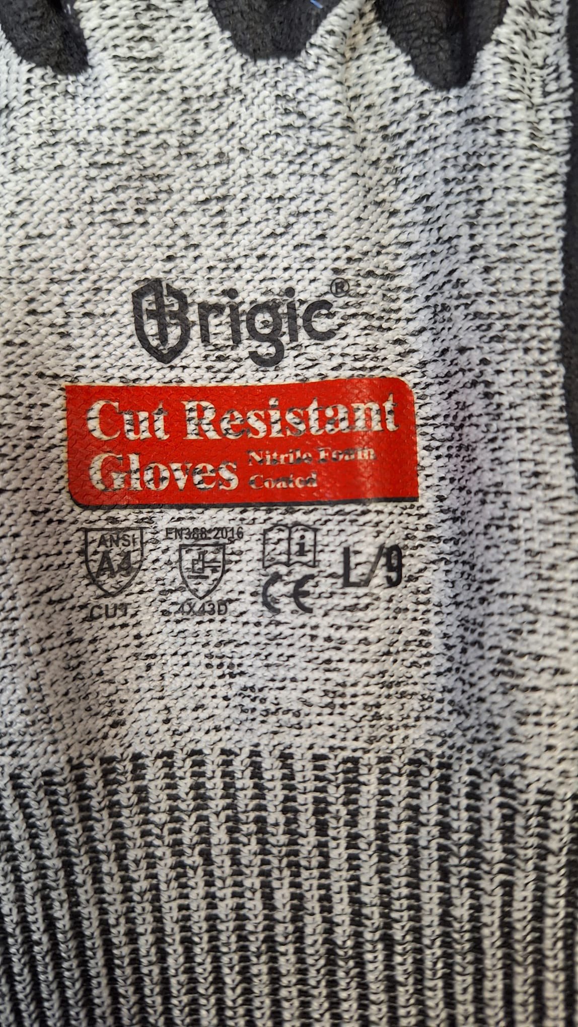 Brigic Level 5 Cut Resistant Gloves, Foam Nitrile Coating image indicator(6)
