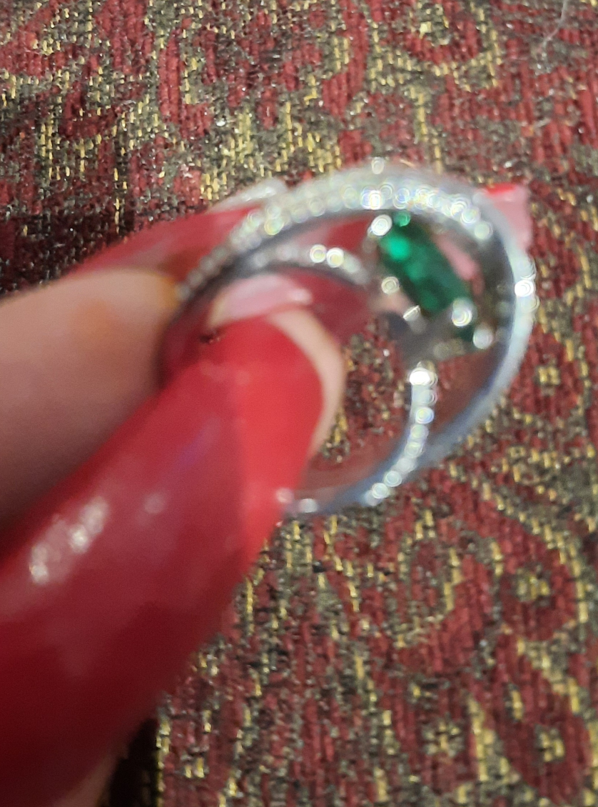 Genuine Solid sterling silver Sim Emerald & Diamond ring 7 image indicator(2)