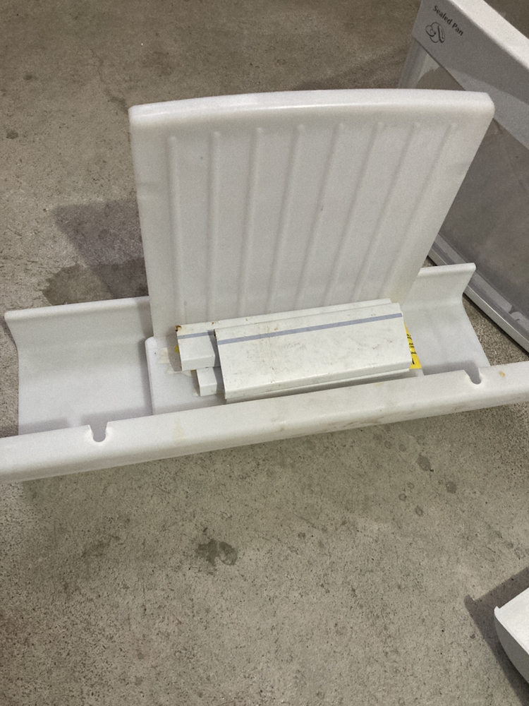 Ge 32” refrigerators’s part - photo 2