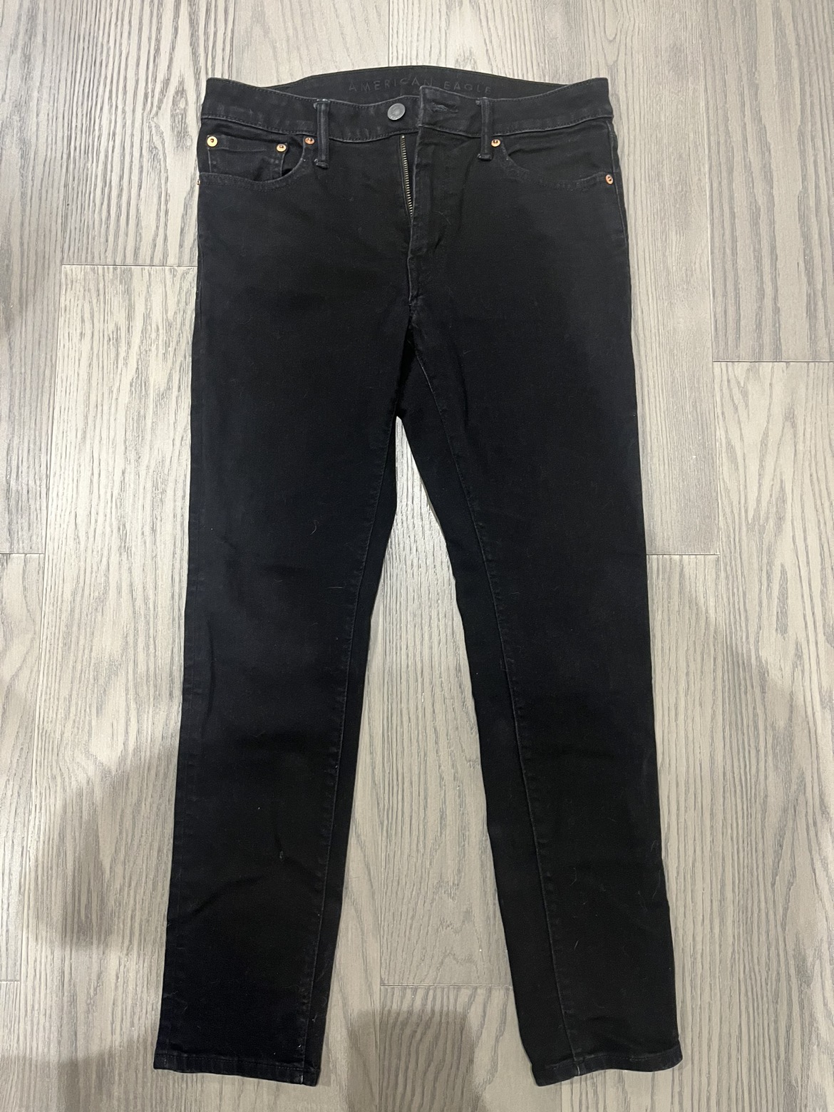 AE AirFlex+ Skinny Jean Men’s 33x30 image indicator(3)