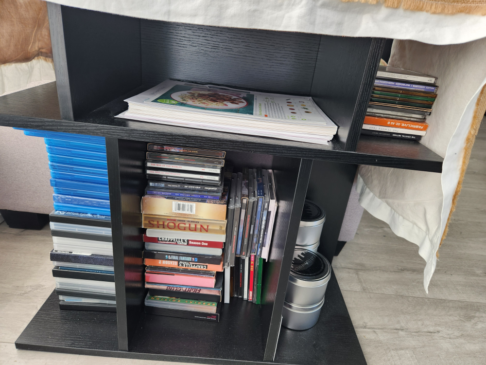 TV Stand and side tables - photo 3
