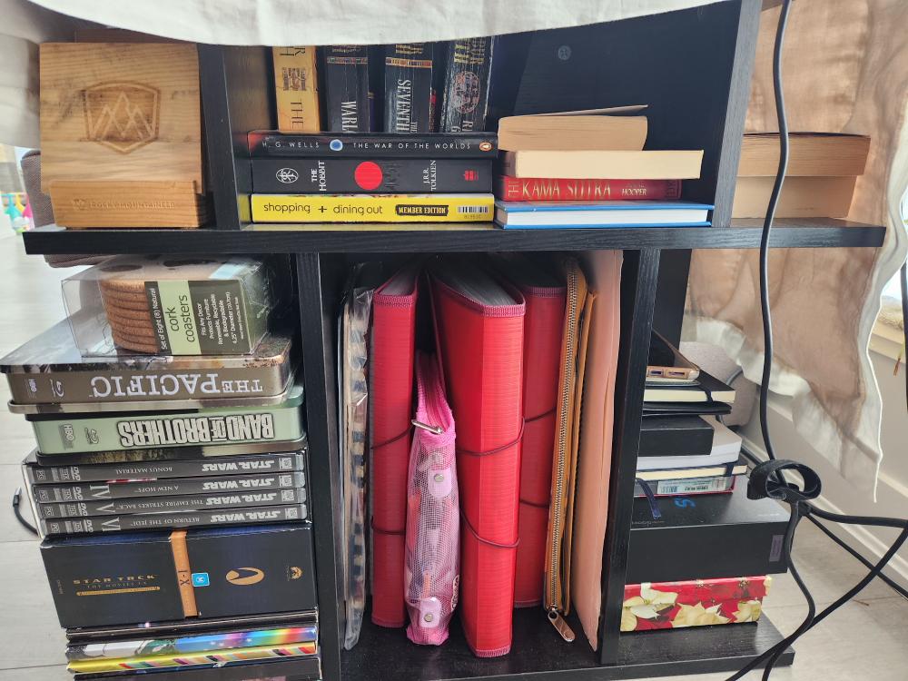 TV Stand and side tables - photo 4