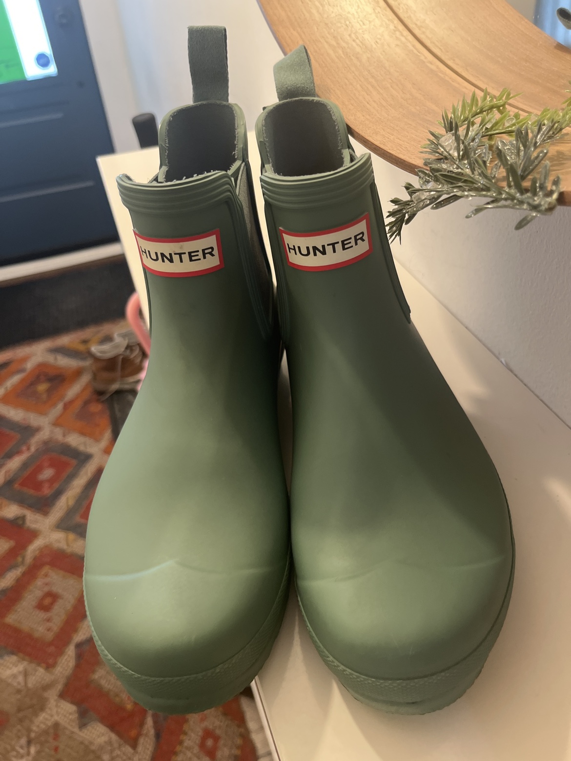 MAKE AN OFFER 😁 Hunter rain ☔️ boots 🥾 image indicator(3)