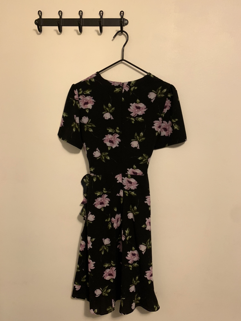 Cute floral dress with ruffles - photo 3