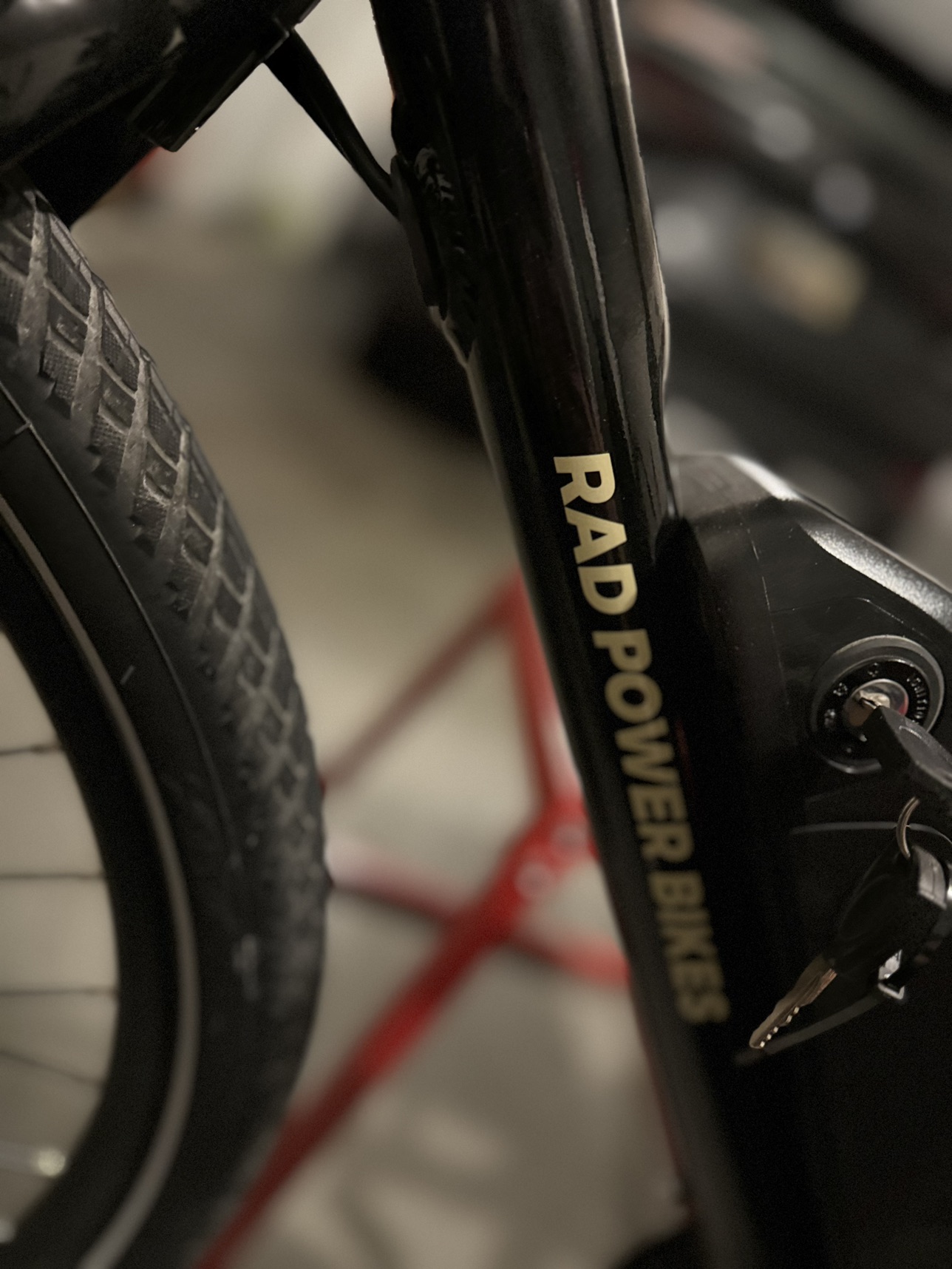 RadMission Electric Metro Bike image indicator(5)