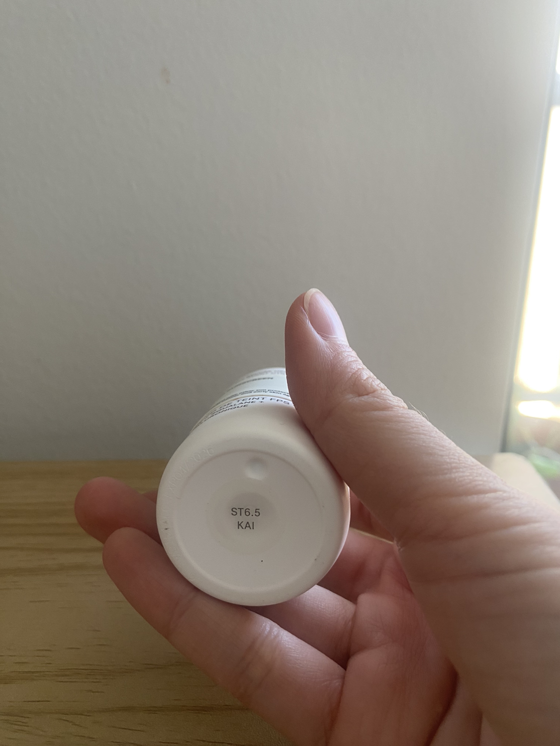 Ilia Skin Tint - SPF 40 color 6.5 #freecycle image indicator(3)